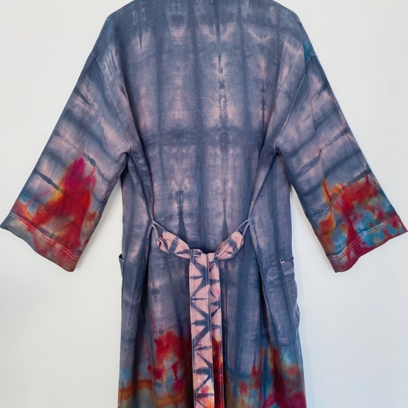 The Indigo Volley Kimono - Picture 3 of 5
